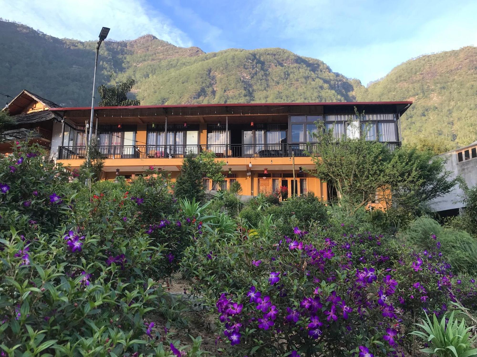 Sau Meo Mountain View Hotel Sa Pa Exterior photo